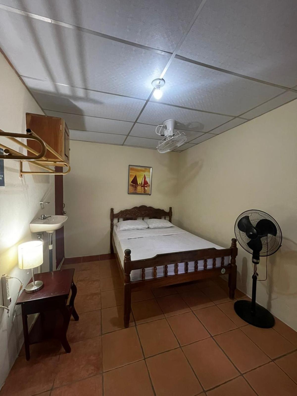 Hostal Los Chamos San Juan del Sur Ngoại thất bức ảnh