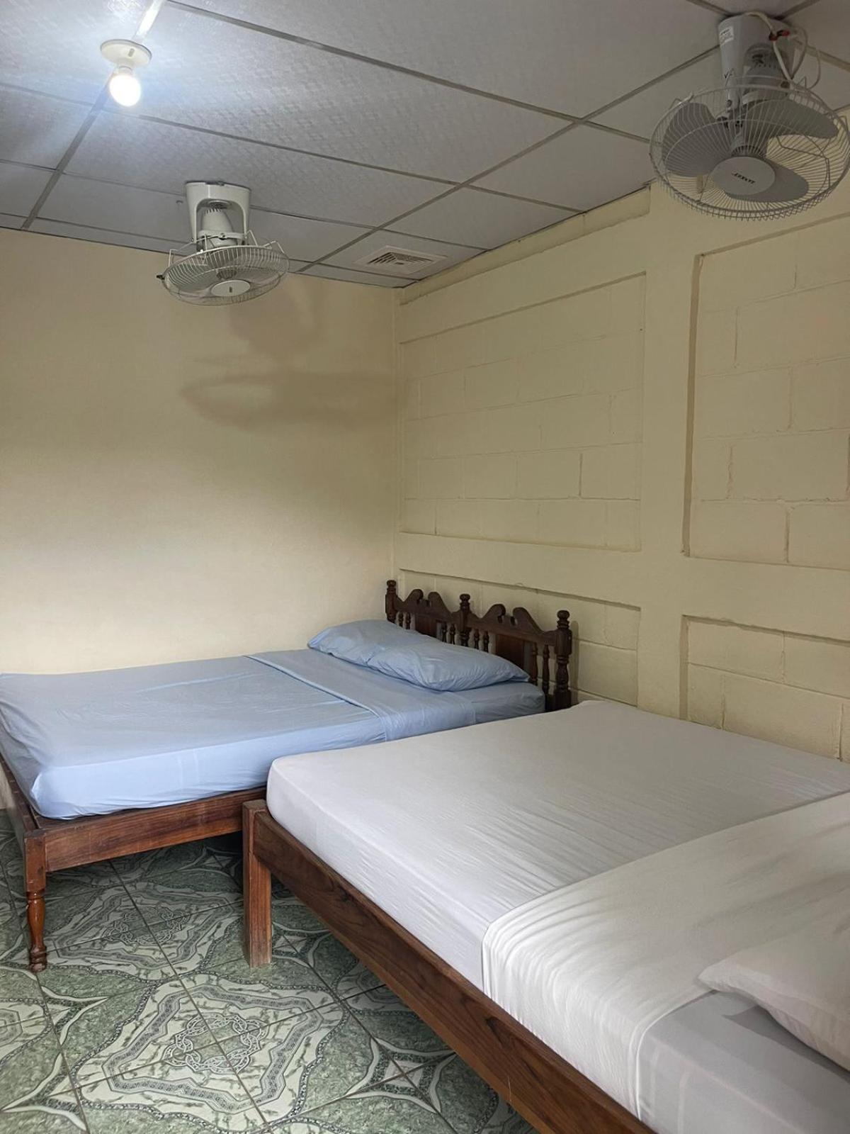 Hostal Los Chamos San Juan del Sur Ngoại thất bức ảnh
