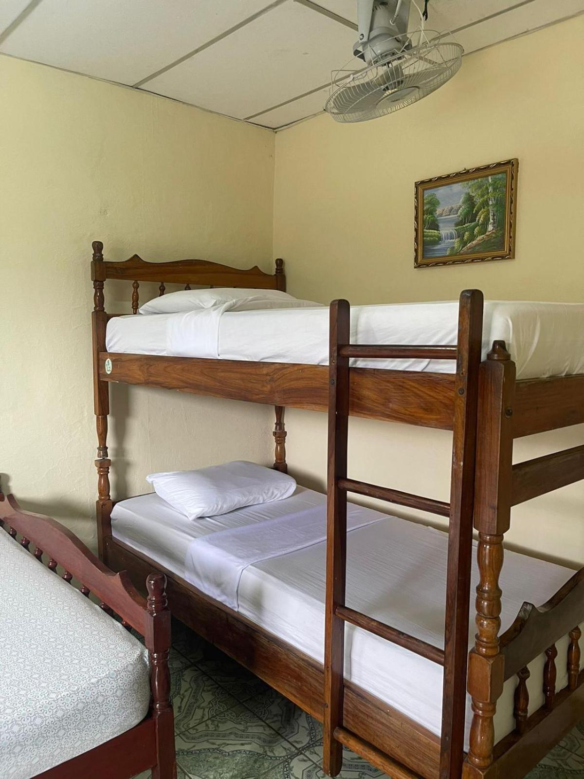 Hostal Los Chamos San Juan del Sur Ngoại thất bức ảnh