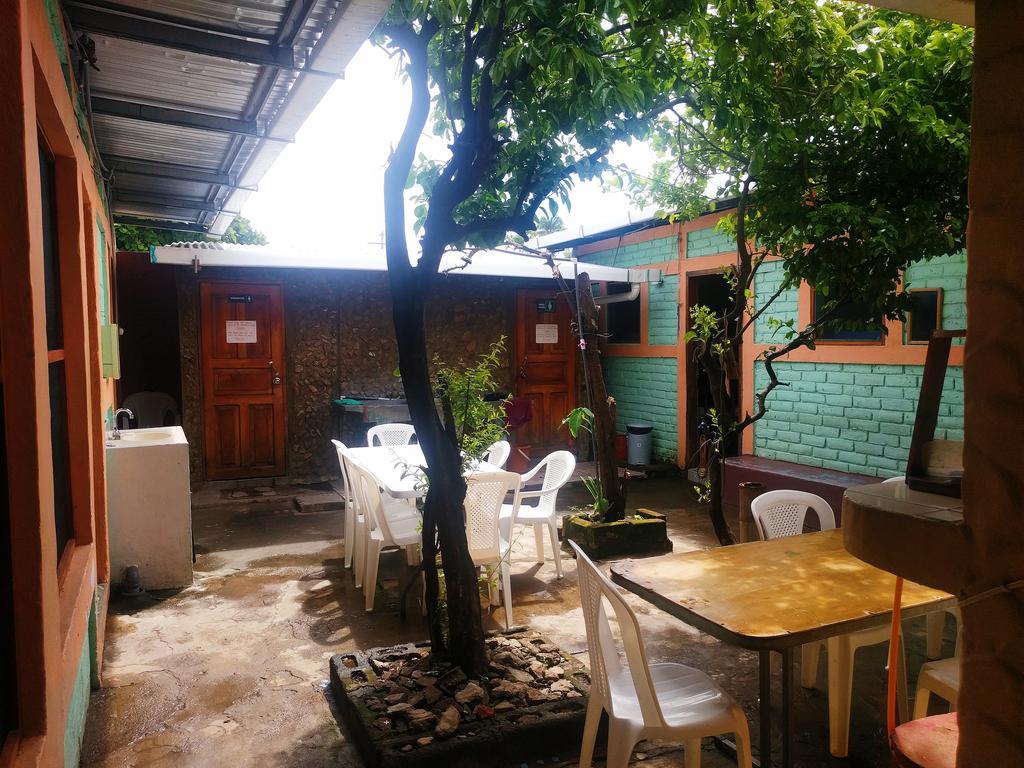 Hostal Los Chamos San Juan del Sur Ngoại thất bức ảnh